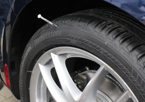 Lốp chống xịt có tác dụng giảm hiện tượng nhao lái khi xe bị nổ lốp, xì hơi.