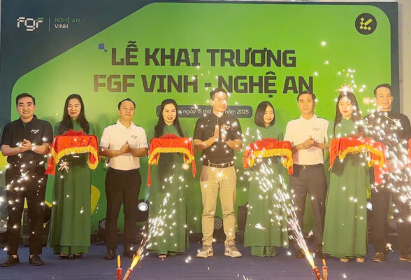 Cắt băng khánh thành đại lý FGF Vinh Nghệ An