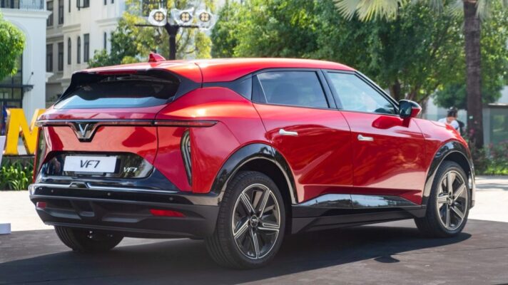 VinFast VF 7 PLUS